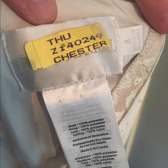 David’s Bridal Ivory Flower Girl Dress Size 8 - Picture 6 of 6